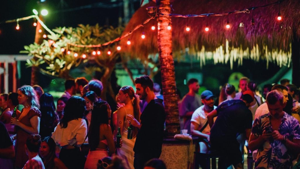 Canggu is younger, More Social Crowd