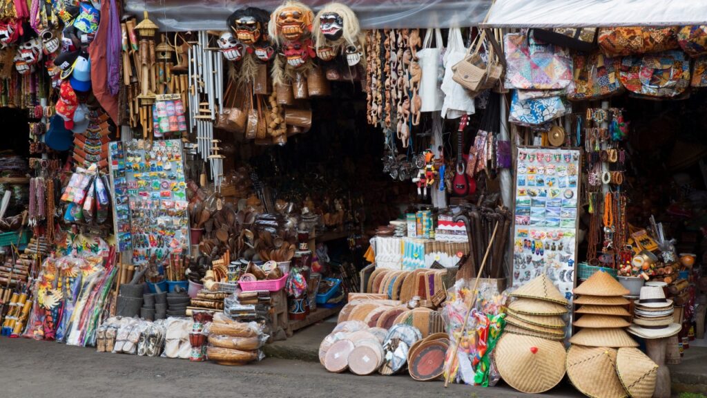 Ubud Art Market and Local Galleries
